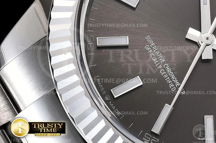 1212 R2DJ0257B – DJ2 41mm Oys Cozy 660